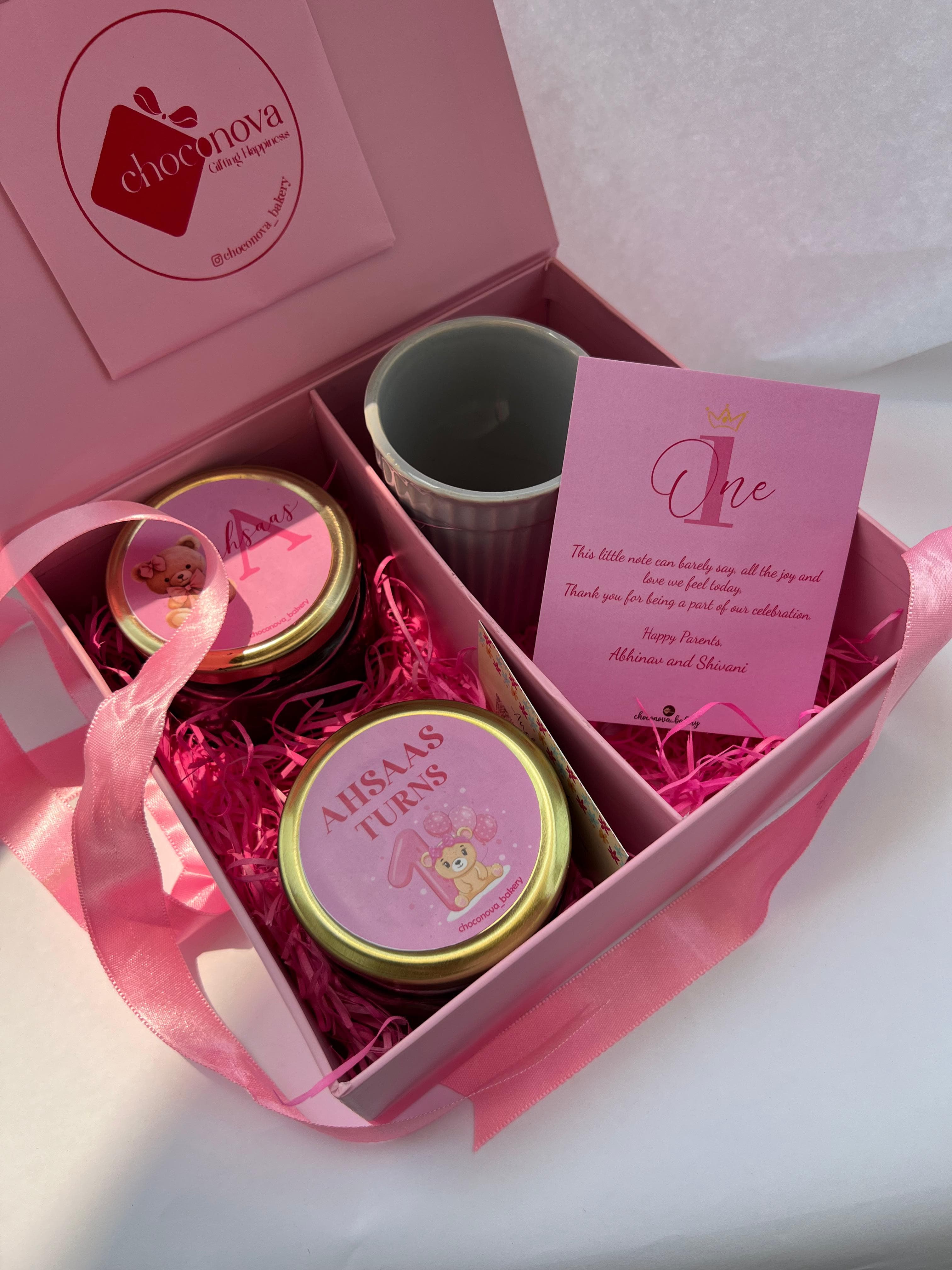 Mini Hug Hamper gift hamper - Chau Foods