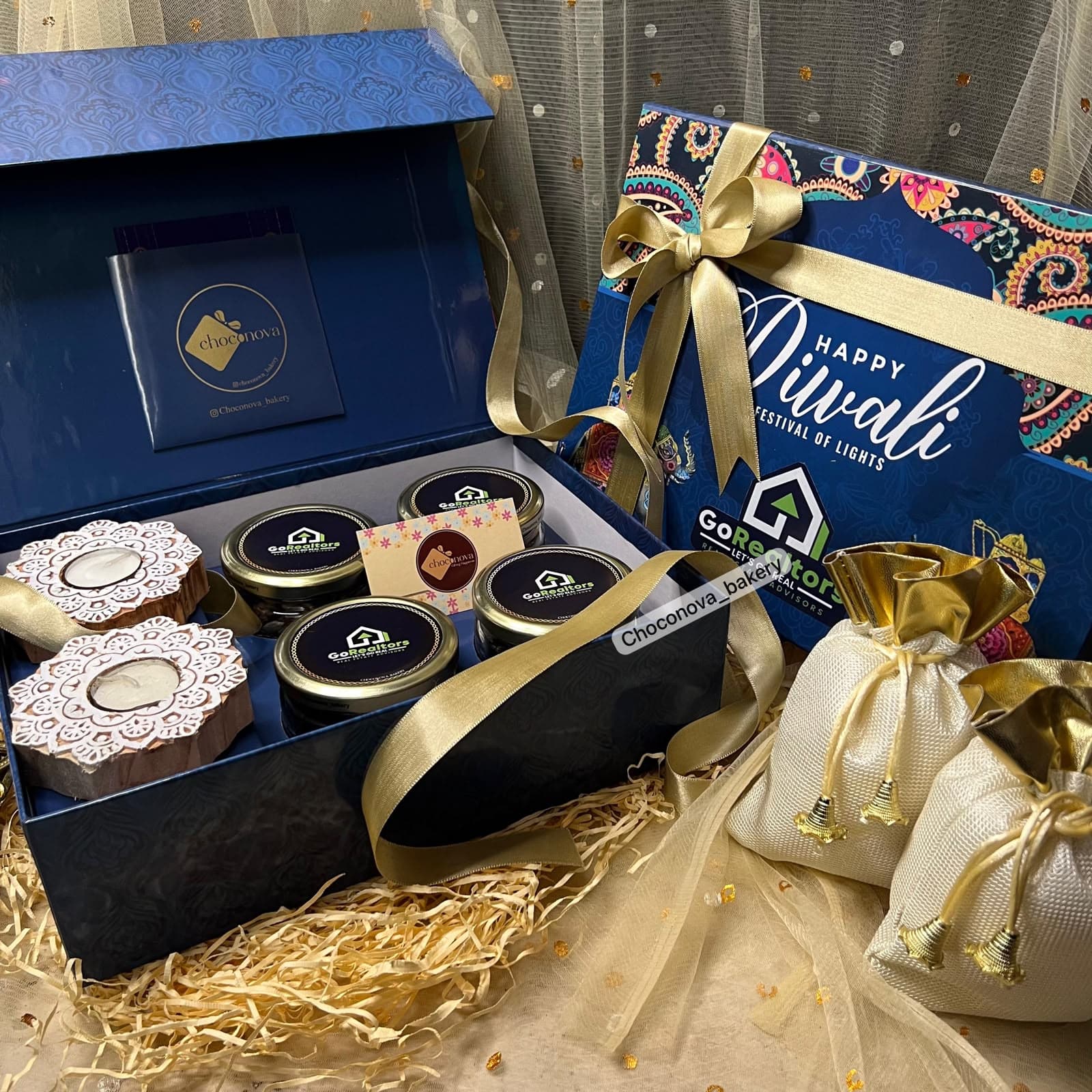 Candle Delight gift hamper - Chau Foods